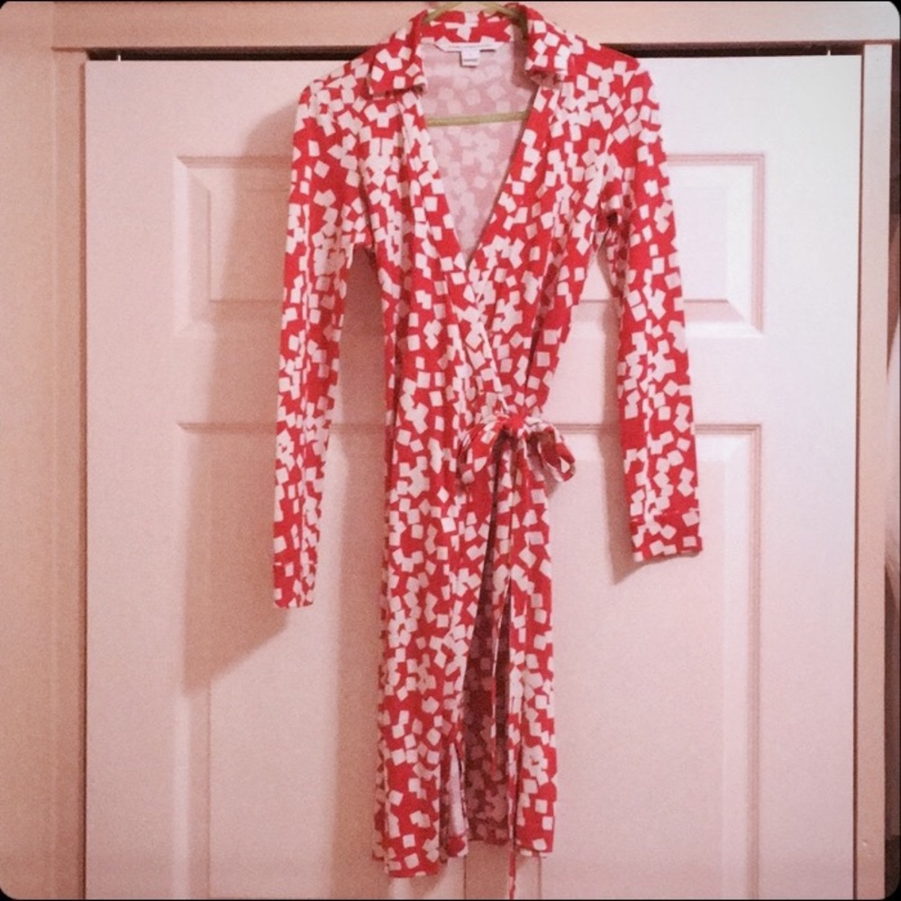 Diane von Furstenburg DvF iconic wrap dress, 2